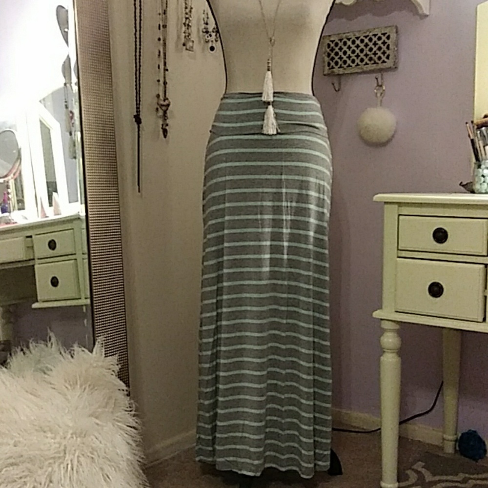 Maxi Skirt w/side slits